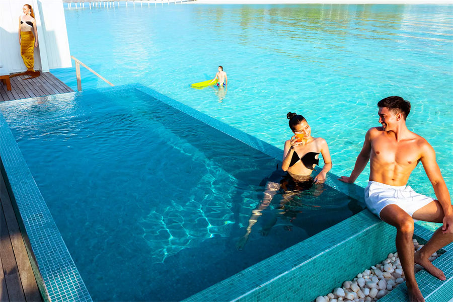 芙拉瓦希 - 双卧泻湖水上泳池别墅图片3 - The Standard，Huruvalhi Maldives 2 Bedroom Lagoon Overwater Pool Villa Photo 3