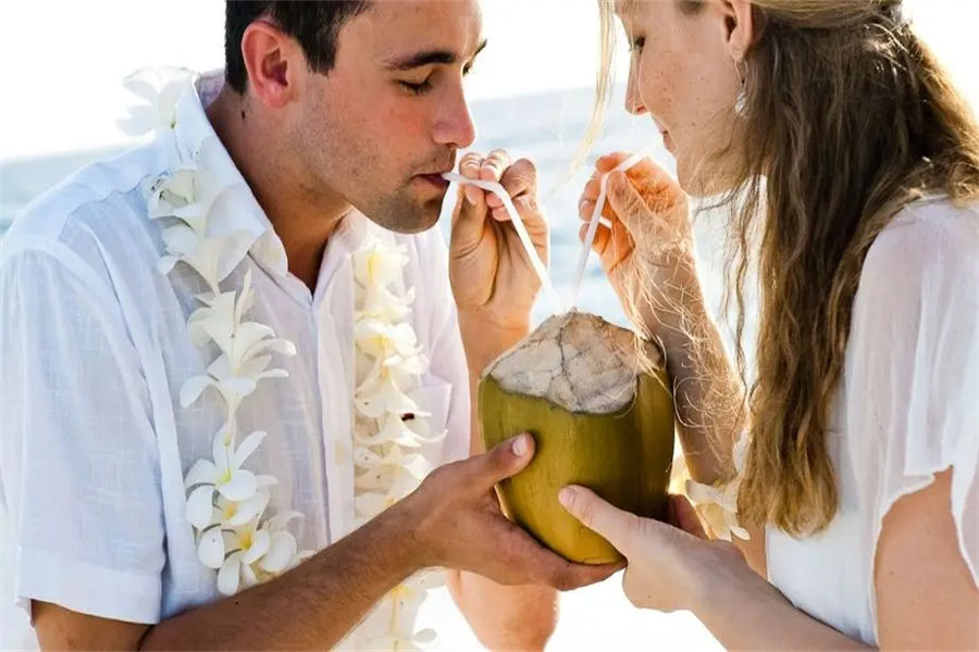 婚礼和蜜月