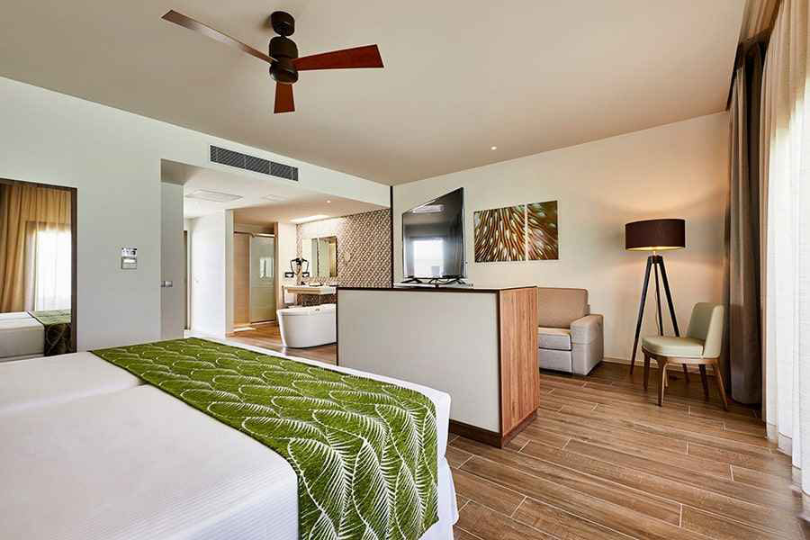 悦宜湾珊瑚 - 高级水上套房图片 - Hotel RIU Atoll Maldivas Room